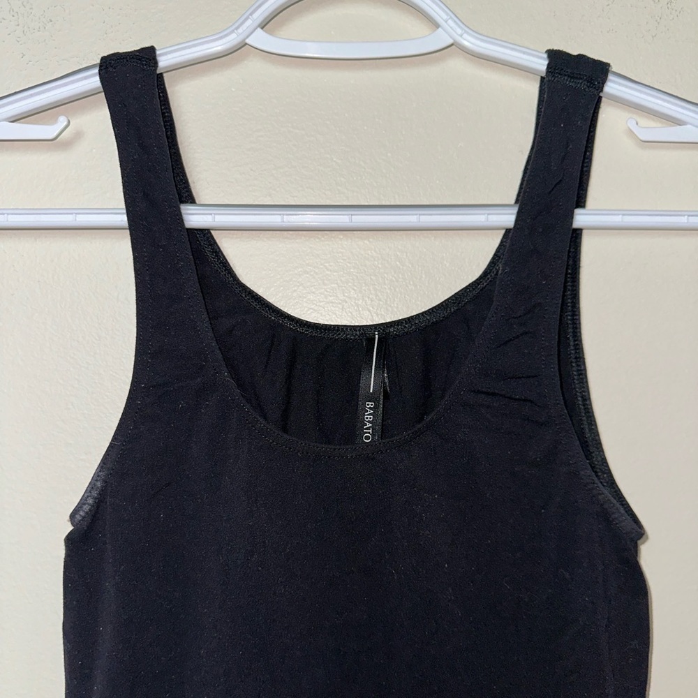 Babaton Black Sleeveless Tank Top Women’s Size Small Minimalist Stretch Basic - Picture 3 of 5